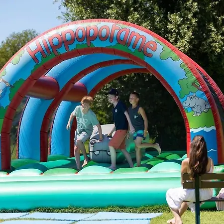 Campsite 4 Etoiles - Parc Aquatique - Eeibge Royan